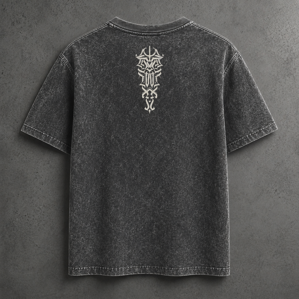 Obsidian Chains – Oversized Gothic Graphic Tee