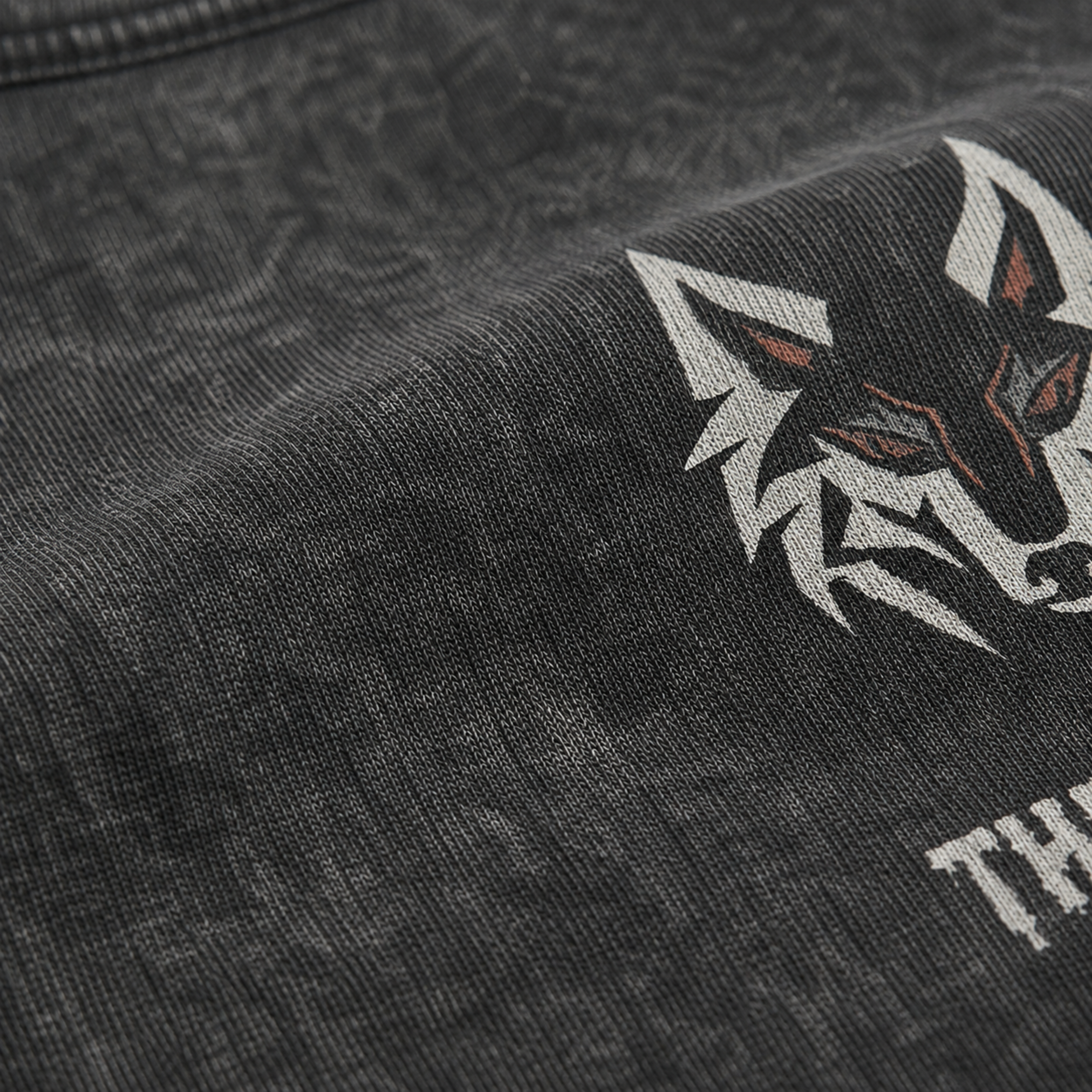 Savage Howl Tee