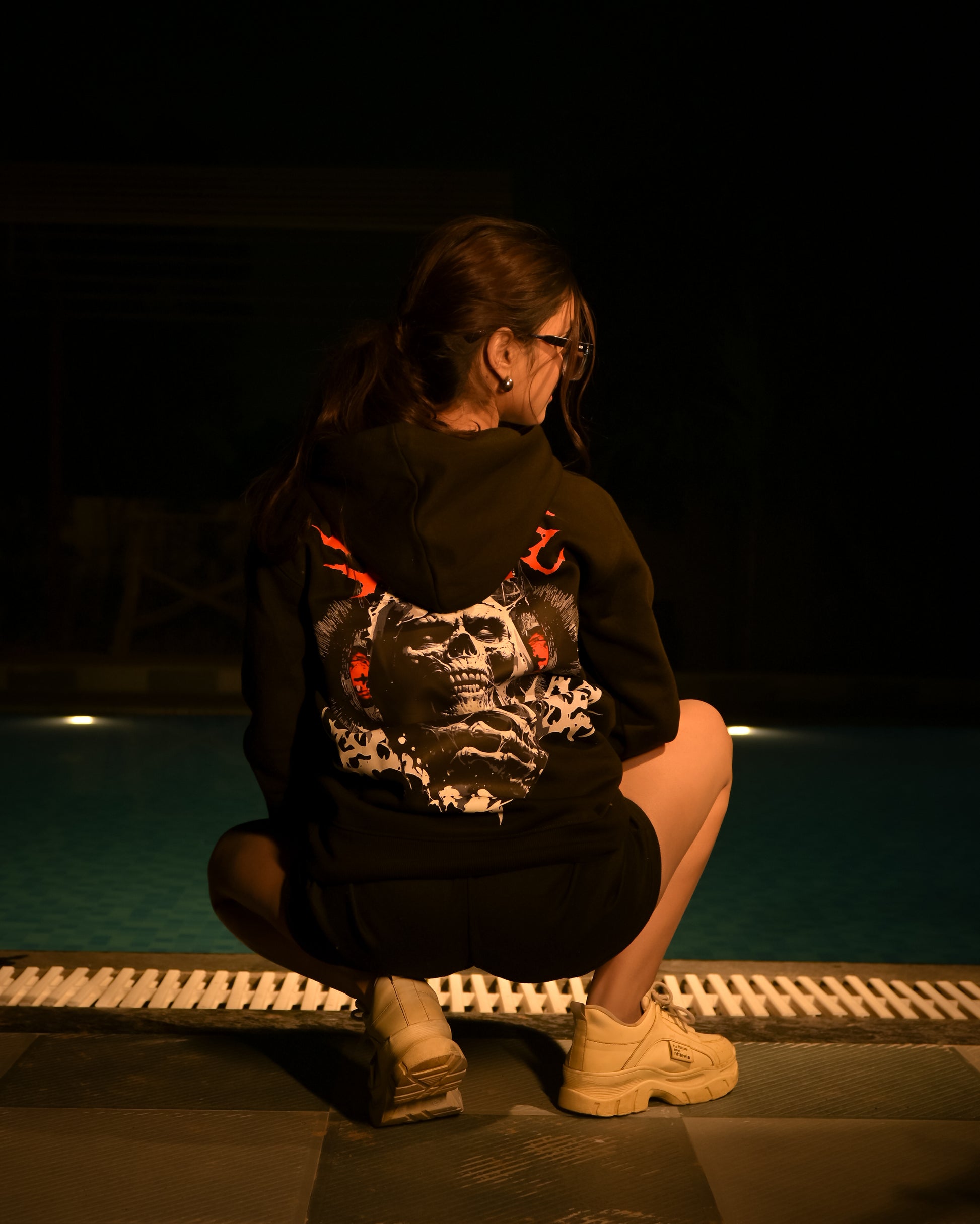 "Don't Be Sad" Distressed Smile Skull Graphic Hoodie